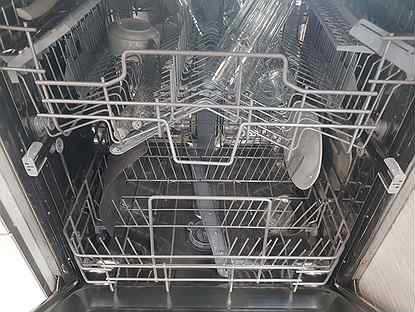 Полностью встраиваемая посудомоечная машина gv671c60