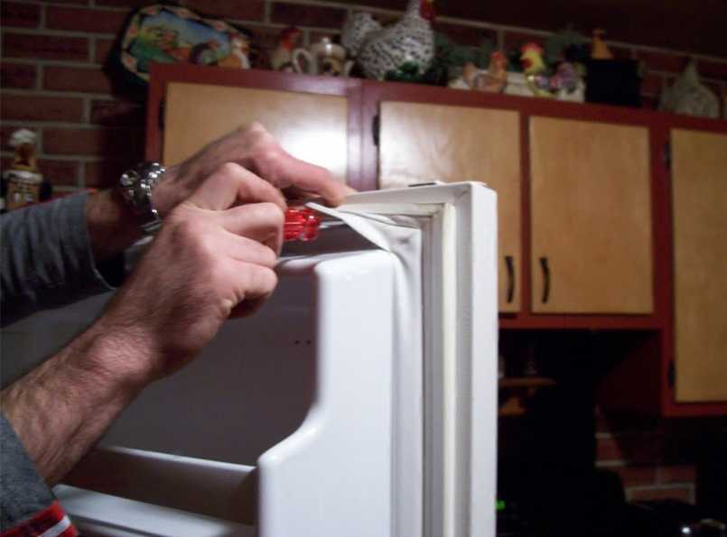 Замена уплотнительной резинки на холодильнике