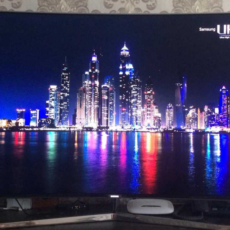 Первый взгляд на изогнутый 4k-телевизор samsung uhd curved tv 55". cтатьи, тесты, обзоры